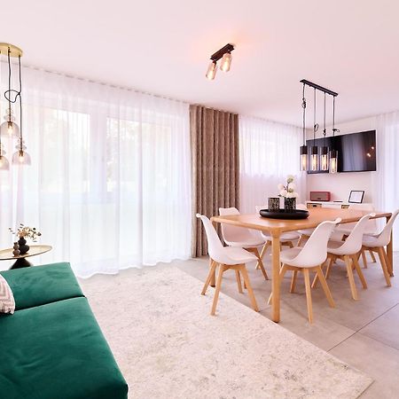 Xzllenz - 4 Schlafzimmer, Zentral, Parken, U-Bahn, 2 Baeder, 4 Smart-Tv, Optional Einzelbett نورنبيرغ المظهر الخارجي الصورة