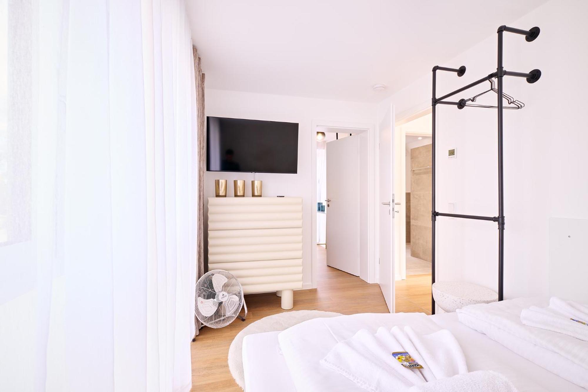 Xzllenz - 4 Schlafzimmer, Zentral, Parken, U-Bahn, 2 Baeder, 4 Smart-Tv, Optional Einzelbett نورنبيرغ المظهر الخارجي الصورة