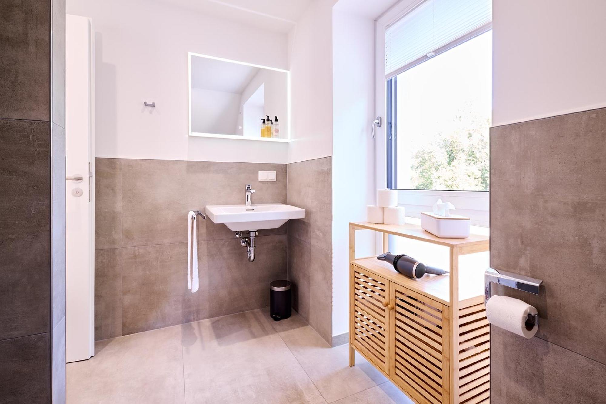 Xzllenz - 4 Schlafzimmer, Zentral, Parken, U-Bahn, 2 Baeder, 4 Smart-Tv, Optional Einzelbett نورنبيرغ المظهر الخارجي الصورة