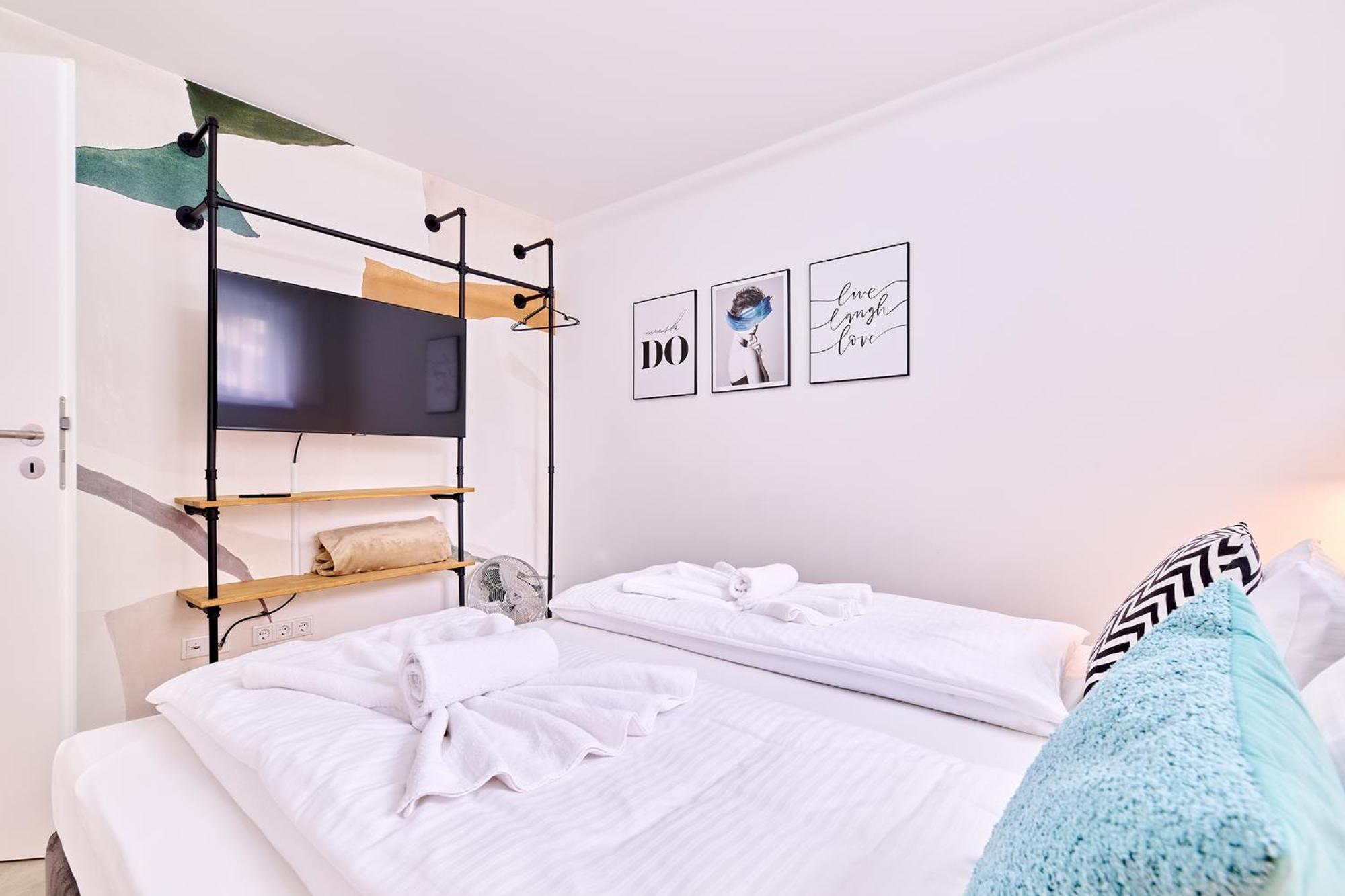Xzllenz - 4 Schlafzimmer, Zentral, Parken, U-Bahn, 2 Baeder, 4 Smart-Tv, Optional Einzelbett نورنبيرغ المظهر الخارجي الصورة